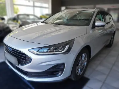 Gebraucht Ford Focus Titanium 120 PS (88 kW) 2022 Silber metallic