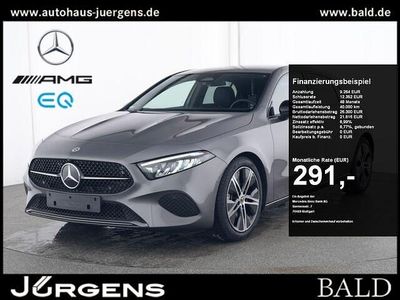 Gebraucht Mercedes A200 Progressive 163 PS (119 kW) 2024 Grau metalliclack mountaingrau Limousine