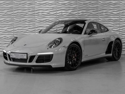 Porsche 911 Carrera 4 GTS