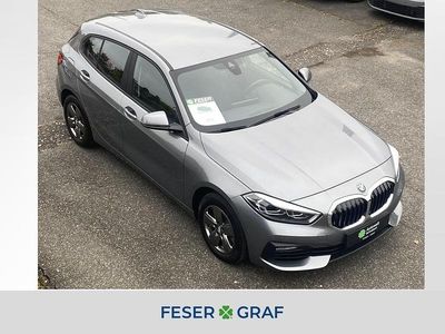 Grau Gebraucht 2023 BMW 118 Advantage Kleinwagen | 23.980 € (Fairer Preis)