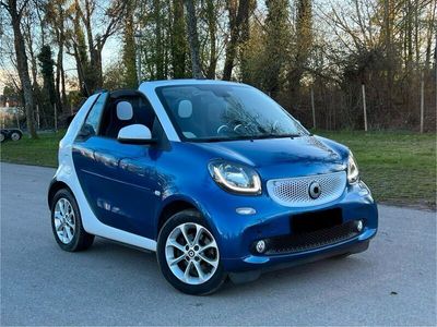 gebraucht Smart ForTwo Cabrio 1.0 52kW/71PS Blau/Weiß