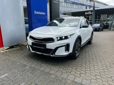 Neu Kia XCeed GT-Line 150 PS (110 kW) 2026 Deluxe weiss SUV