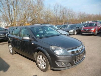 Gebraucht Opel Astra Innovation 90 PS (66 kW) 2009 Grau Limousine