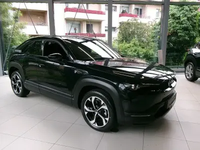 Neu Mazda MX30 82 PS (60 kW) 2026 Schwarz SUV