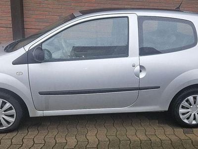 Begagnad Renault Twingo 58 HK (42 kW) 2009 Silver Halvkombi
