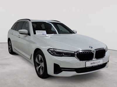 Gebraucht BMW 520 Sport Line 190 PS (139 kW) 2022 Alpinweiß Kombi