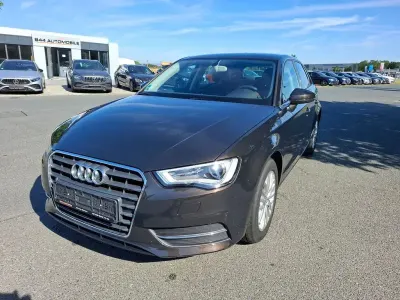 Gebraucht Audi A3 Ambiente 122 PS (89 kW) 2014 Braun Limousine