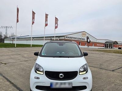 Gebraucht Smart ForFour Prime 70 PS (51 kW) 2015 Weiß Kleinwagen