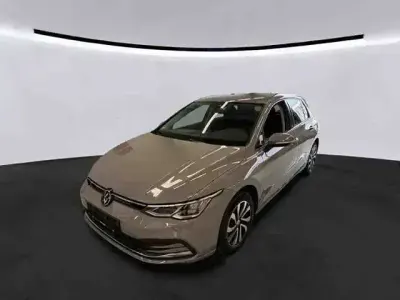 Brugt VW Golf VIII Active 131 HK (96 kW) 2022 Grå Sedan
