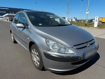 Gebraucht Peugeot 307 109 PS (80 kW) 2004 Silber Limousine