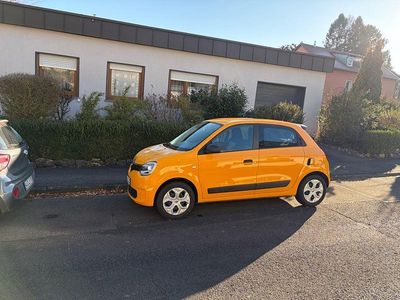 Orange Gebraucht 2019 Renault Twingo Life Kleinwagen | 8.900 € (Fairer Preis)