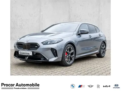 Gebraucht BMW M135 M Sport 317 PS (233 kW) 2025 Skyscraper grau Kleinwagen