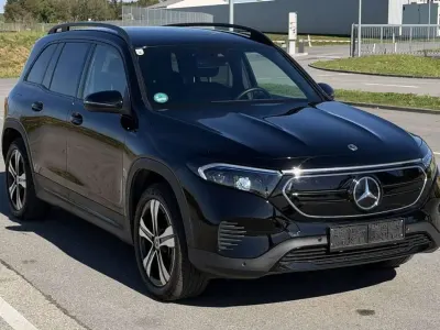 Gebraucht Mercedes EQB350 Electric Art 214 kW (292 PS) 2022 Schwarz SUV
