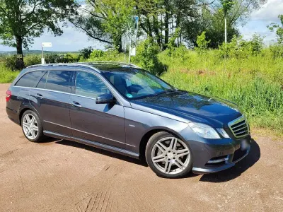 Gebraucht Mercedes E350 Avantgarde 265 PS (194 kW) 2012 Grau Kombi