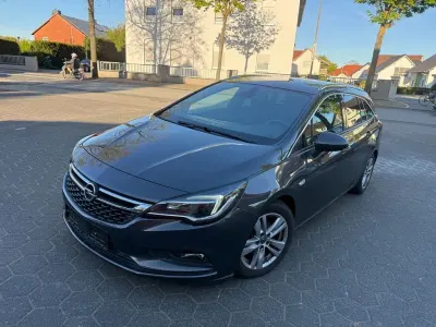 Używany Opel Astra Innovation 125 KM (91 kW) 2016 Szary Kombi