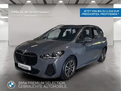Gebraucht BMW 223 Active Tourer M Sport 204 PS (150 kW) 2025 Grau Van / Kleinbus