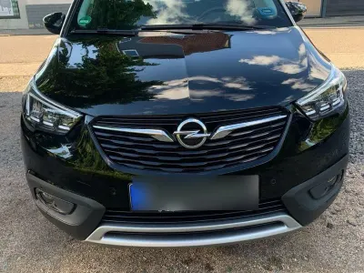 Używany Opel Crossland Edition 131 KM (96 kW) 2020 Czarny SUV