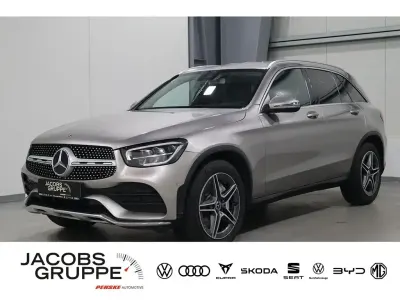 Używany Mercedes GLC200 AMG line 211 KM (155 kW) 2019 Srebrny SUV