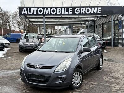 Gebraucht Hyundai i20 Classic 86 PS (63 kW) 2012 Grau Kleinwagen