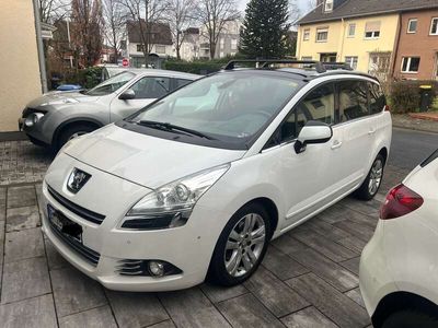 gebraucht Peugeot 5008 Allure Automatik 7 Sitze