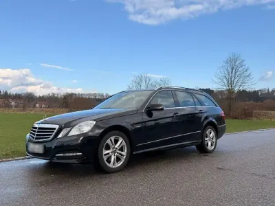 Gebraucht Mercedes E200 Avantgarde 184 PS (135 kW) 2012 Schwarz Kombi