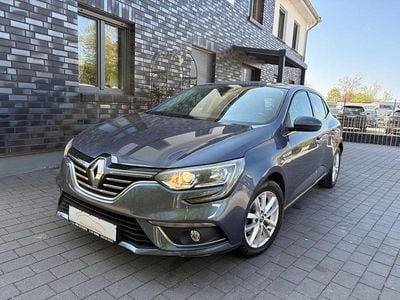 Gebraucht Renault Mégane IV Intens 132 PS (97 kW) 2017 Grau Limousine