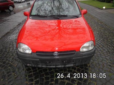 Second-hand Opel Corsa 82 CP (60 kW) 1995 Roșu Hatchback