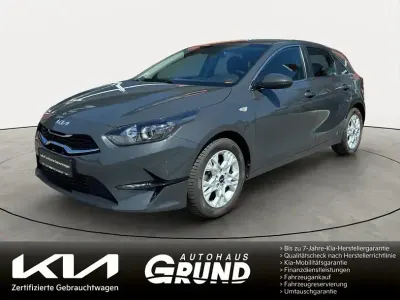 Gebraucht Kia Ceed Vision 160 PS (117 kW) 2022 Penta metal Kleinwagen