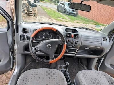 Opel Agila