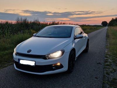 Weiß Gebraucht 2012 VW Scirocco Coupé | 7.190 € (Fairer Preis)