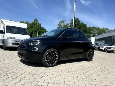 Neu Fiat 500C La Prima 65 PS (47 kW) 2026 Schwarz Cabrio