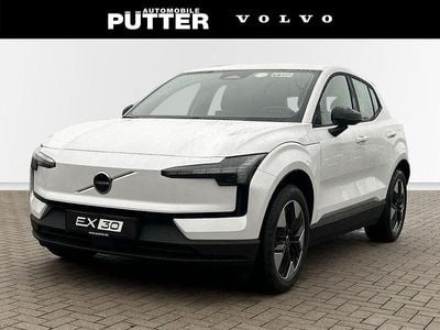 Weiss Gebraucht 2025 Volvo EX30 Core SUV | 34.890 € (Fairer Preis)