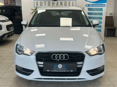 Gebraucht Audi A3 Ambition 105 PS (77 kW) 2014 Gletscherweiss Limousine