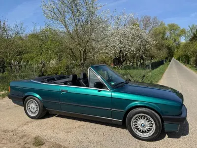 Gebraucht BMW 318 Cabriolet Sport Line 116 PS (85 kW) 1993 Grün Cabrio