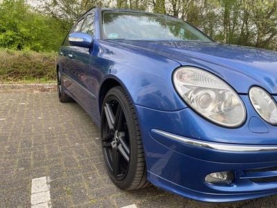 Usata Mercedes E280 Avantgarde 231 CV (169 kW) 2005 Blu Berlina