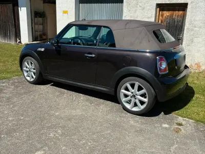 Usata Mini Cooper Cabriolet 122 CV (89 kW) 2016 Marrone Cabrio