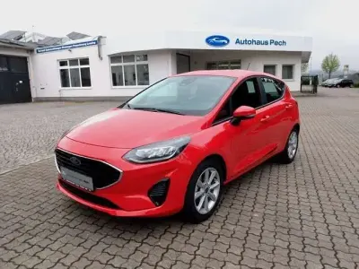 Gebraucht Ford Fiesta Cool & Connect 75 PS (55 kW) 2022 Racerot Kleinwagen