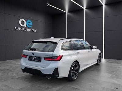 Gebraucht BMW 330 M Sport 245 PS (180 kW) 2024 Mineralweiss metallic Kombi