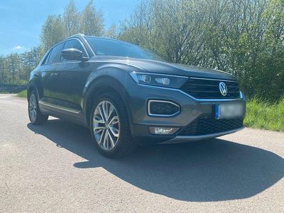 Second-hand VW T-Roc Sport 190 CP (139 kW) 2018 Gri SUV