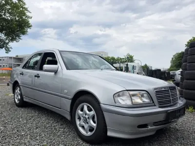 Gebraucht Mercedes C250 150 PS (110 kW) 1998 Silber Limousine