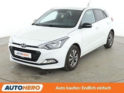 Gebraucht Hyundai i20 Passion 84 PS (61 kW) 2018 Weiß Limousine