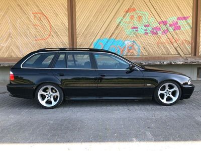 Gebraucht BMW 525 Performance 192 PS (141 kW) 2001 Schwarz Kombi