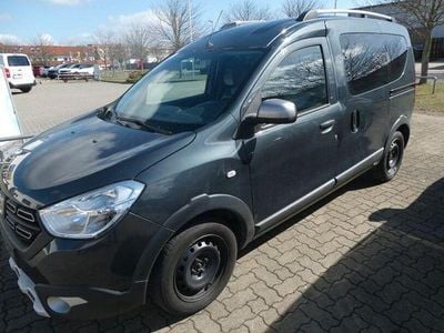 Usata Dacia Dokker Stepway 131 CV (96 kW) 2019 Grigio Monovolume