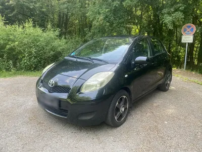 Gebraucht Toyota Yaris 101 PS (74 kW) 2009 Schwarz Kleinwagen