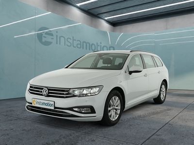 Weiß Gebraucht 2023 VW Passat Kombi | 38.160 €