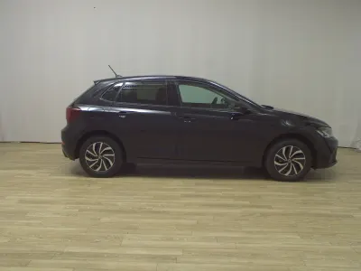 Usata VW Polo Life 95 CV (69 kW) 2023 Nero Utilitaria