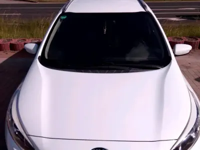 Używany Kia Ceed 128 KM (94 kW) 2014 Biały Hatchback