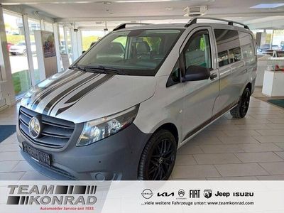 Usado Mercedes Vito 163 HP (119 kW) 2022 Prateado Van