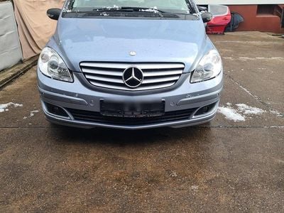 Gebraucht 2007 Mercedes B150 Van / Kleinbus | 2.900 € (Guter Preis)