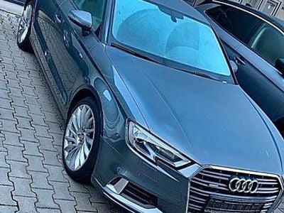 Gebraucht Audi A3 116 PS (85 kW) 2017 Grau Limousine